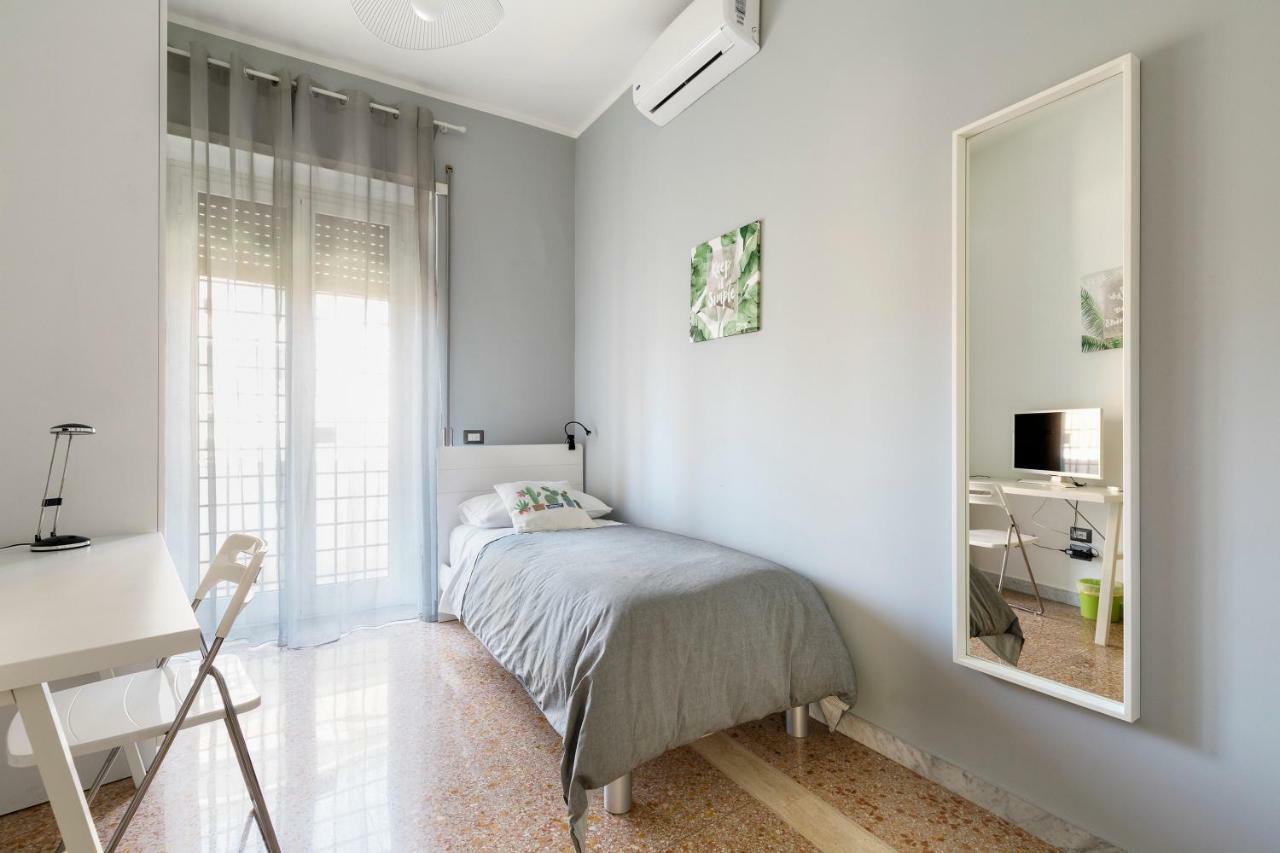 Villa Enjoy Porta Furba Roma Exterior foto